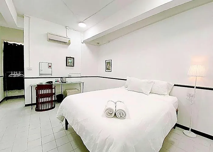 Go Mrt Hua Lamphong Yaowarat Hotel Bangkok